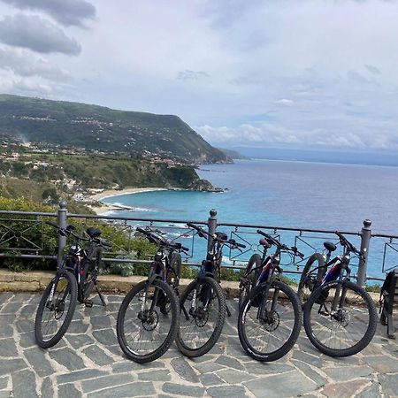 Borgo Carida - Green Family Holidays Zaccanopoli Buitenkant foto