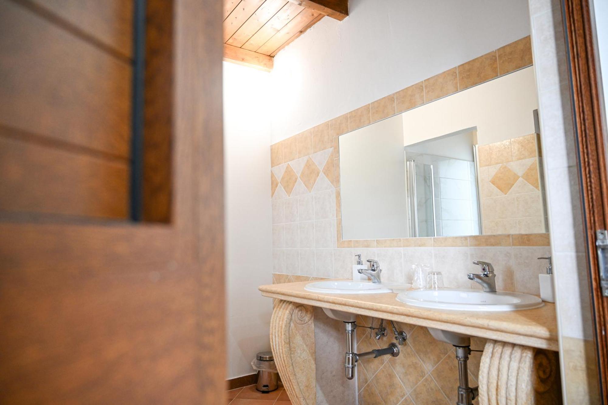 Borgo Carida - Green Family Holidays Zaccanopoli Buitenkant foto