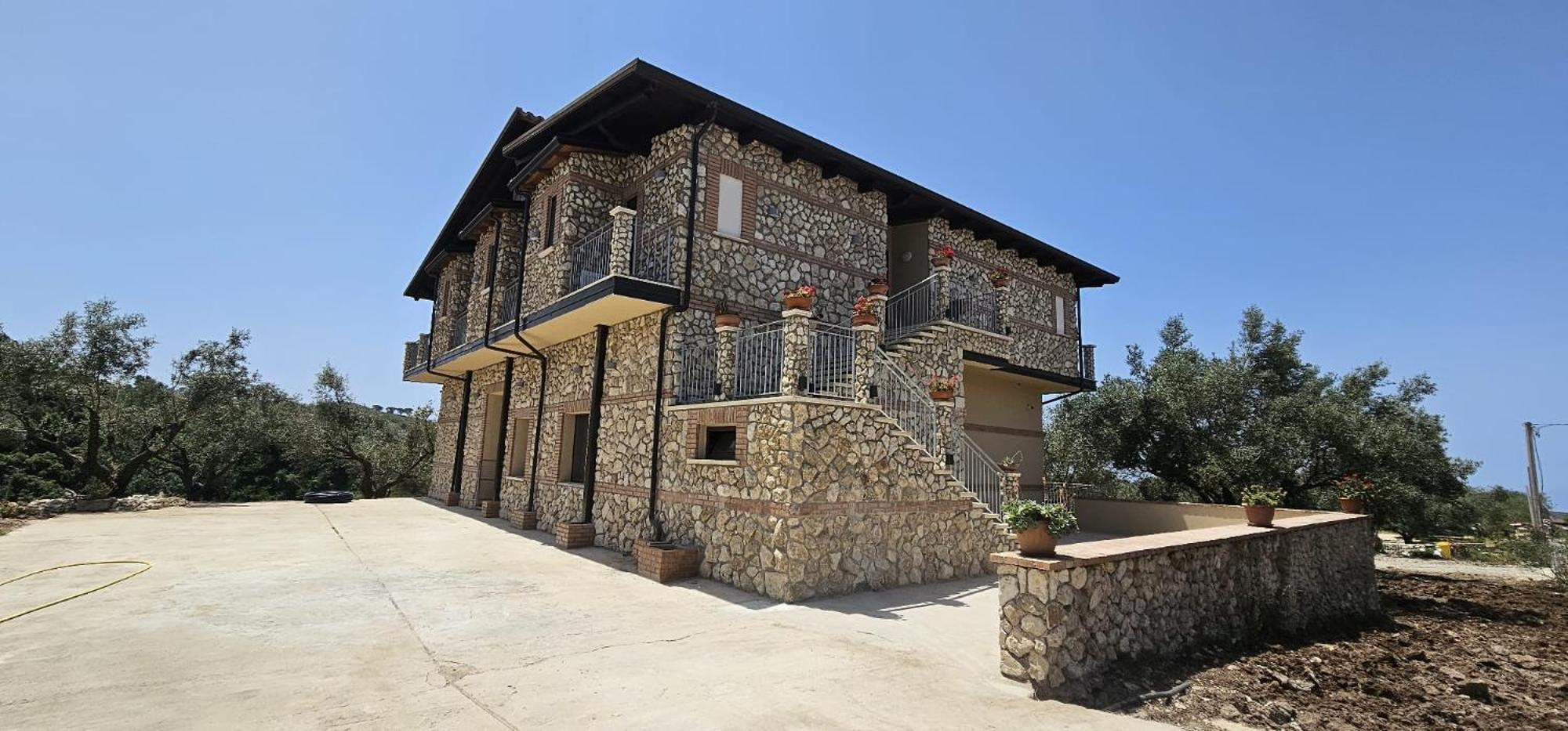 Borgo Carida - Green Family Holidays Zaccanopoli Buitenkant foto
