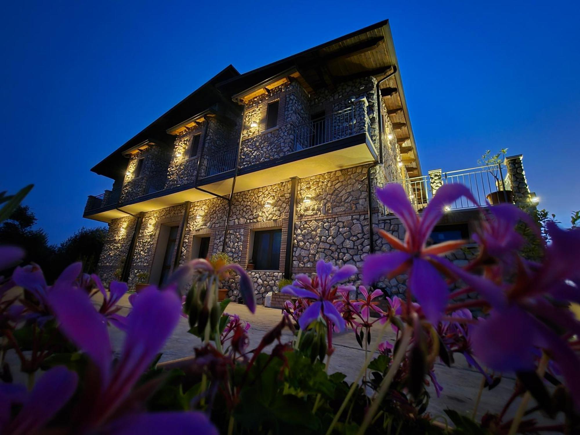 Borgo Carida - Green Family Holidays Zaccanopoli Buitenkant foto